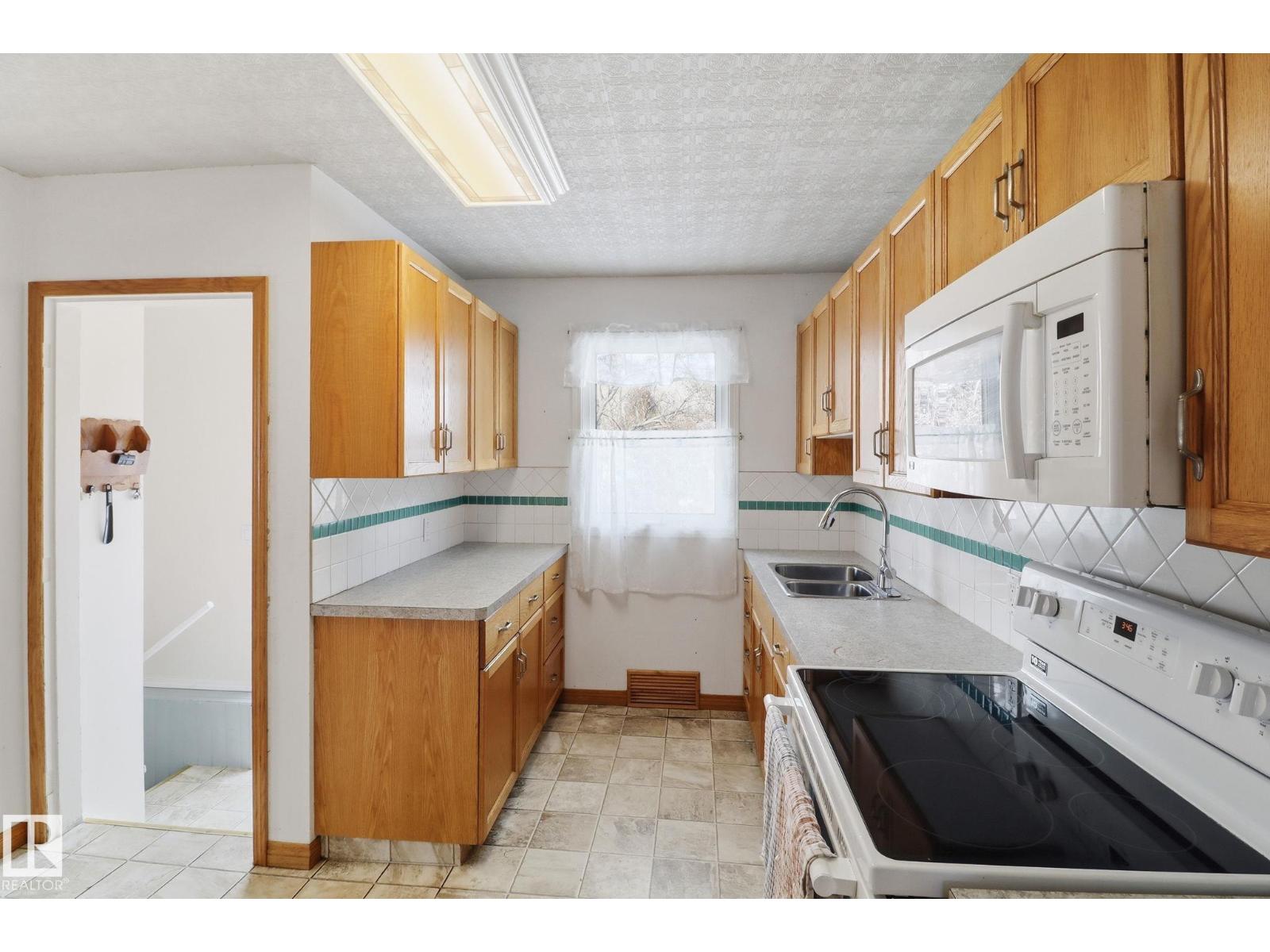 4414 46 Av, Leduc, Alberta  T9E 5V4 - Photo 8 - E4480133