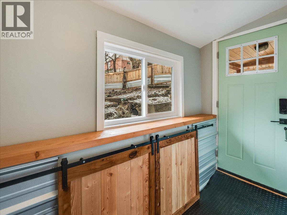 2043 Park Street, Rossland, British Columbia  V0G 1Y0 - Photo 37 - 10379188