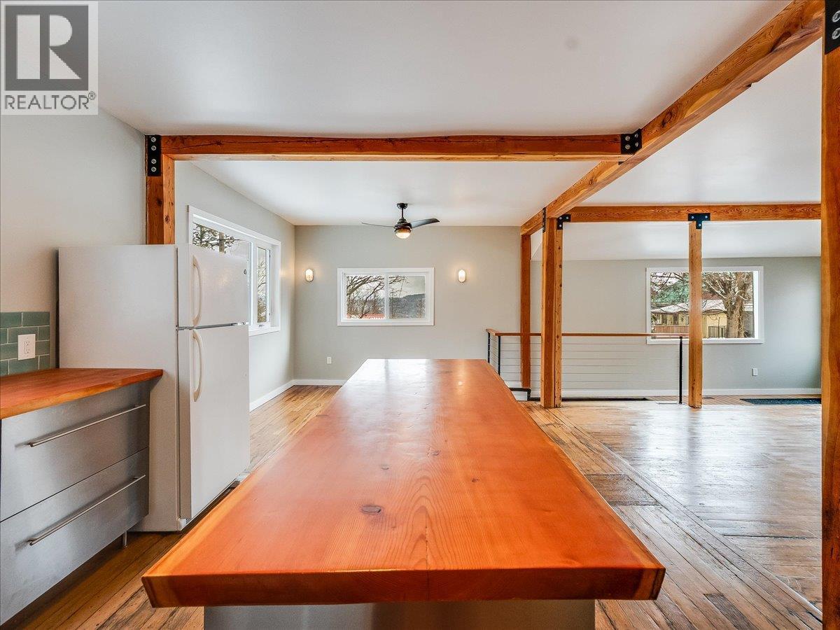 2043 Park Street, Rossland, British Columbia  V0G 1Y0 - Photo 34 - 10379188