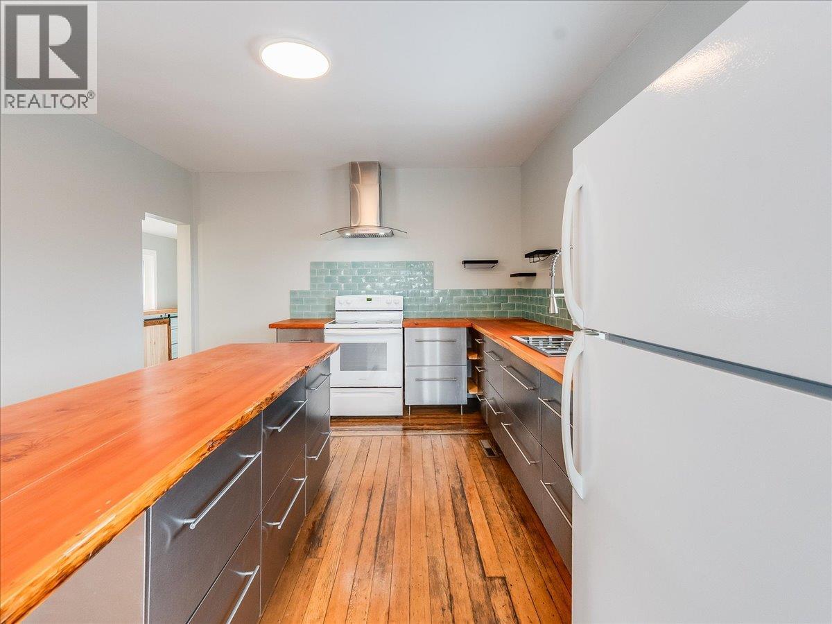 2043 Park Street, Rossland, British Columbia  V0G 1Y0 - Photo 31 - 10379188