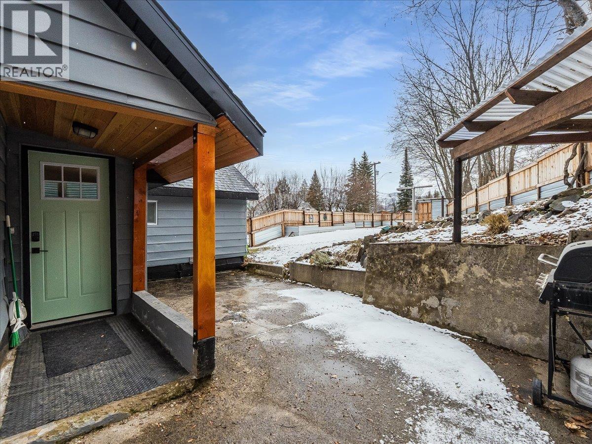 2043 Park Street, Rossland, British Columbia  V0G 1Y0 - Photo 56 - 10379188