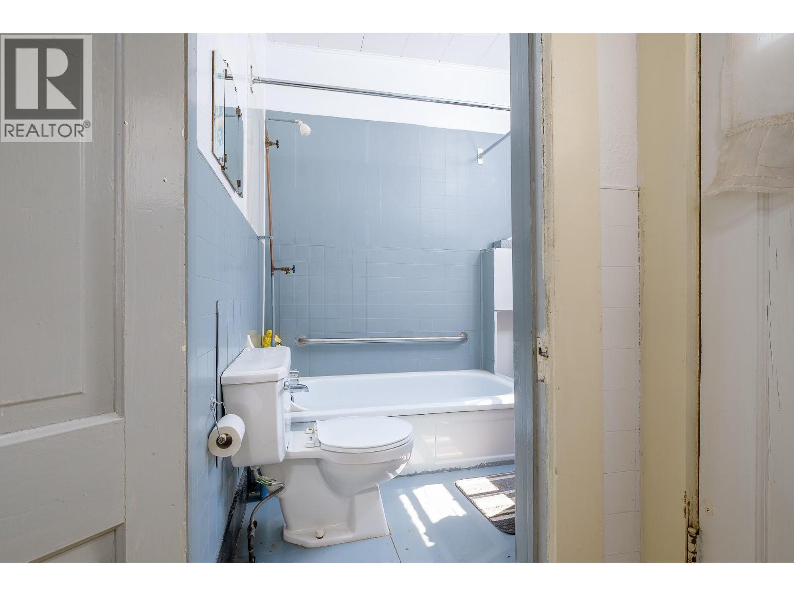 1929 Union Avenue, Rossland, British Columbia  V0G 1Y0 - Photo 24 - 10379987