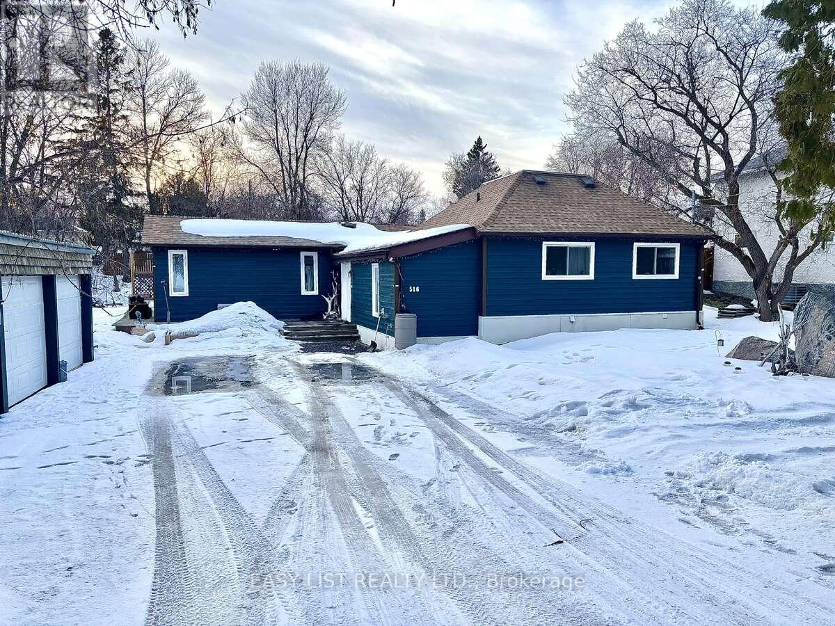 516 Bay Street, Kenora, Ontario  P0X 1C0 - Photo 2 - X12948200