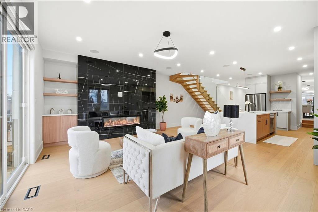 1228 Alexandra Avenue, Mississauga, Ontario  L5E 2A5 - Photo 16 - 40817048