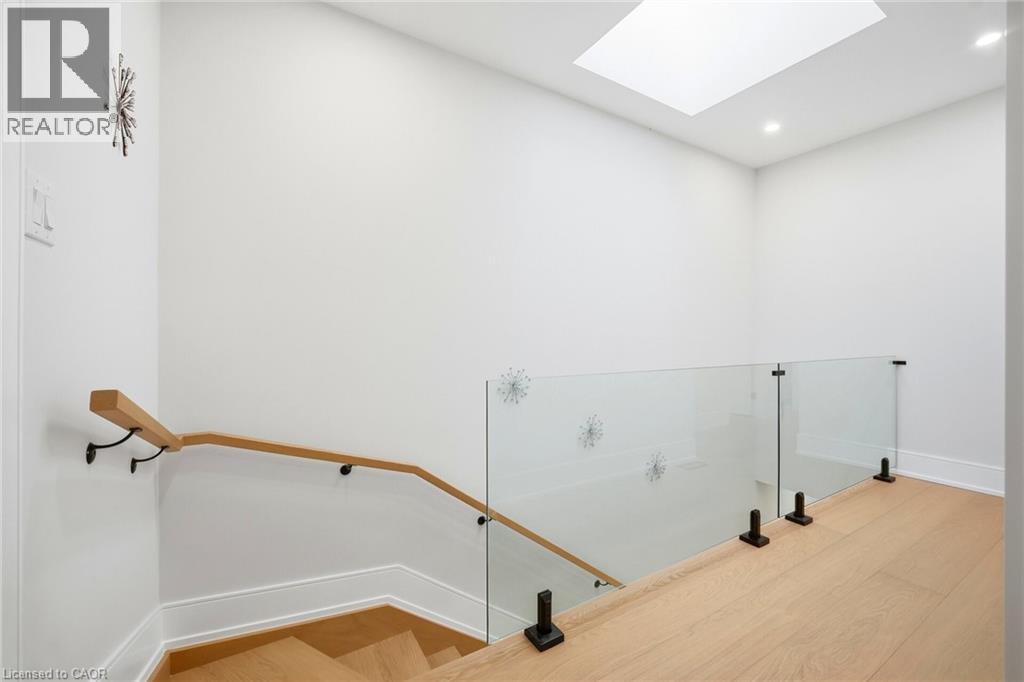 1228 Alexandra Avenue, Mississauga, Ontario  L5E 2A5 - Photo 20 - 40817048