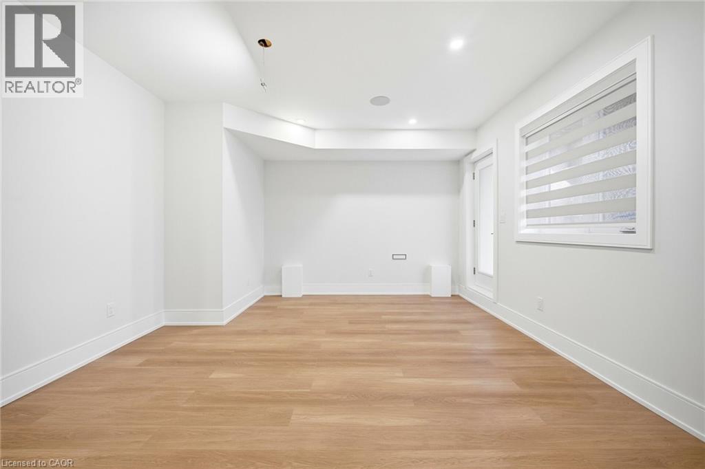 1228 Alexandra Avenue, Mississauga, Ontario  L5E 2A5 - Photo 37 - 40817048