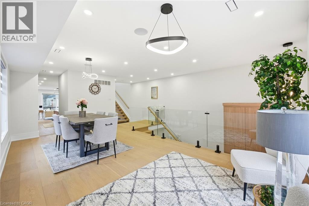 1228 Alexandra Avenue, Mississauga, Ontario  L5E 2A5 - Photo 8 - 40817048