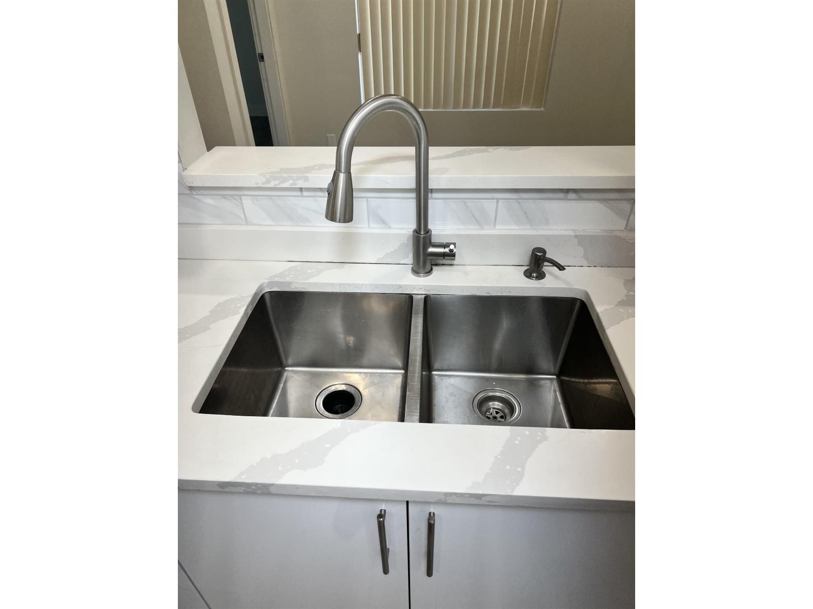 7662 125 Street, Surrey, British Columbia  V3W 7W4 - Photo 9 - R3106271