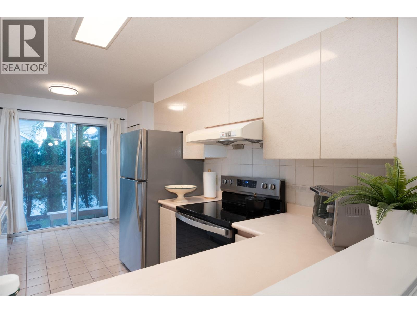 10 815 Tobruck Avenue, North Vancouver, British Columbia  V7P 1V9 - Photo 15 - R3088198