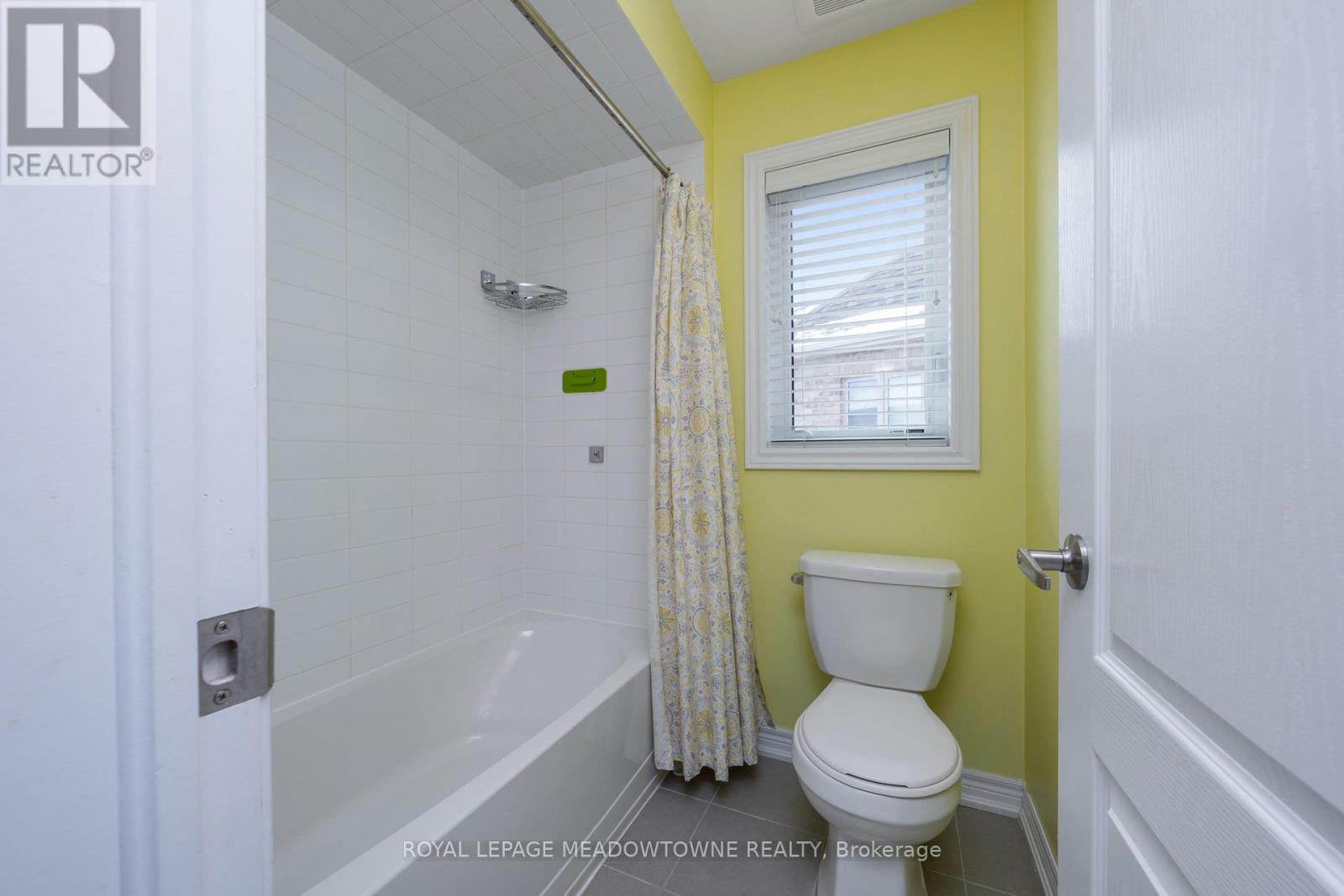 71 Northwest Court, Halton Hills, Ontario  L7G 0K7 - Photo 30 - W12710752