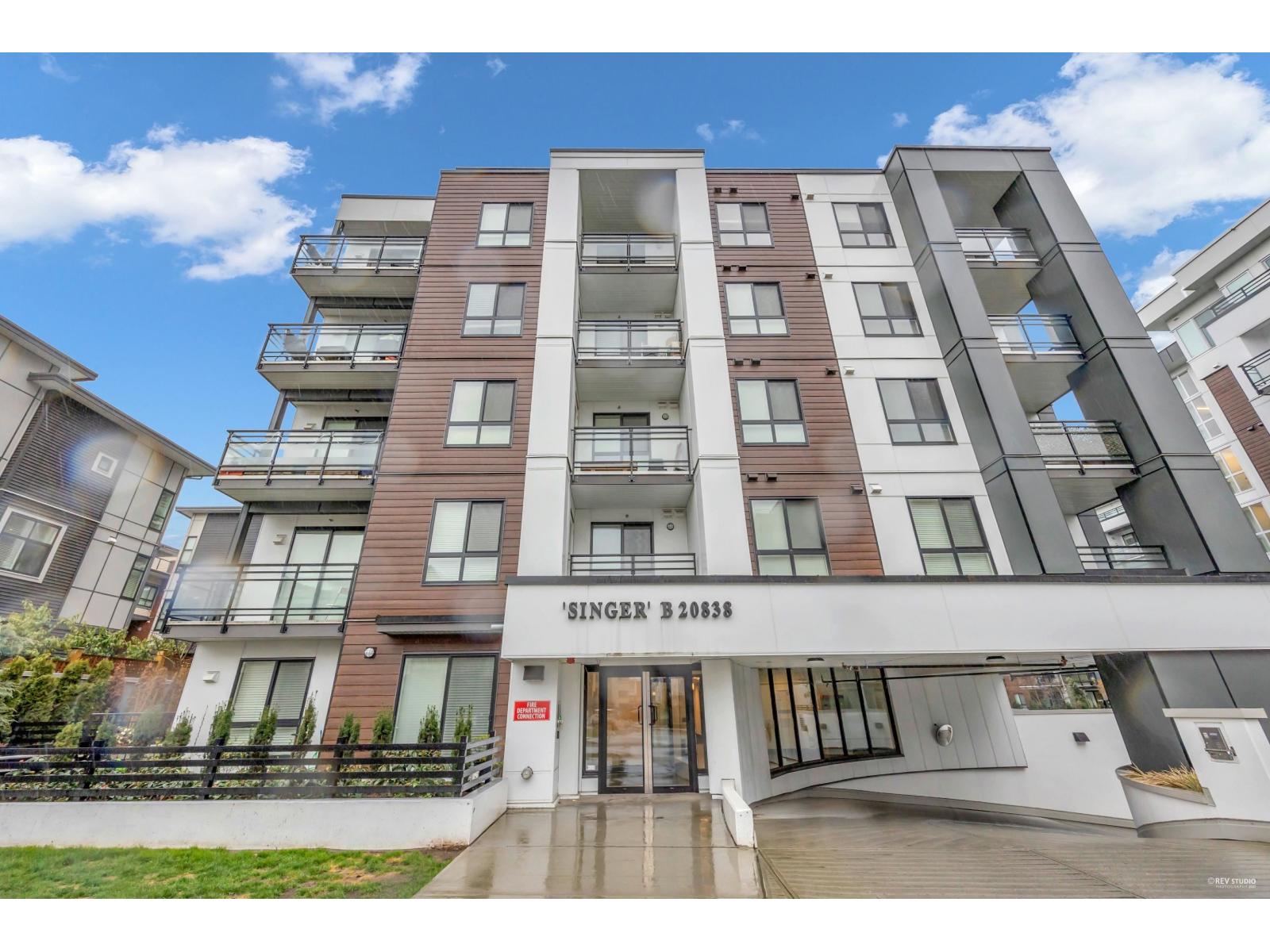 B211 20838 78B AVENUE, Langley, British Columbia