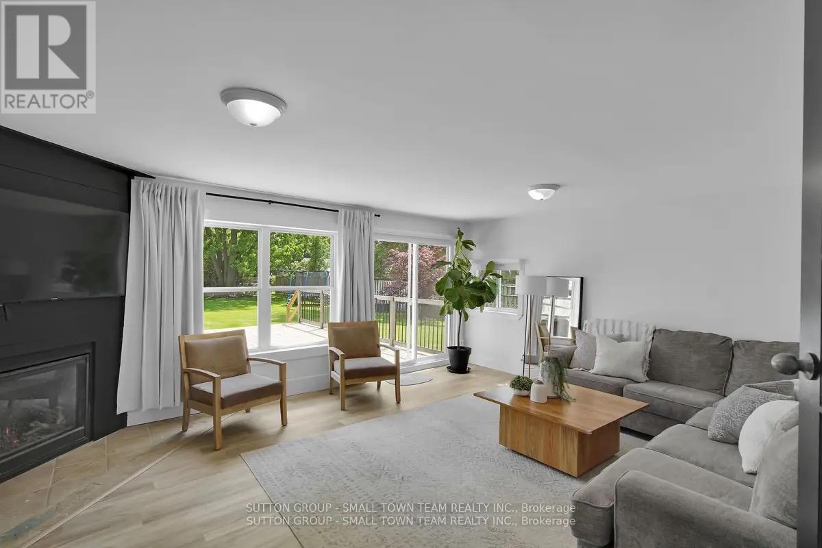 83 John Street W, South Huron, Ontario  N0M 1S1 - Photo 16 - X12948288