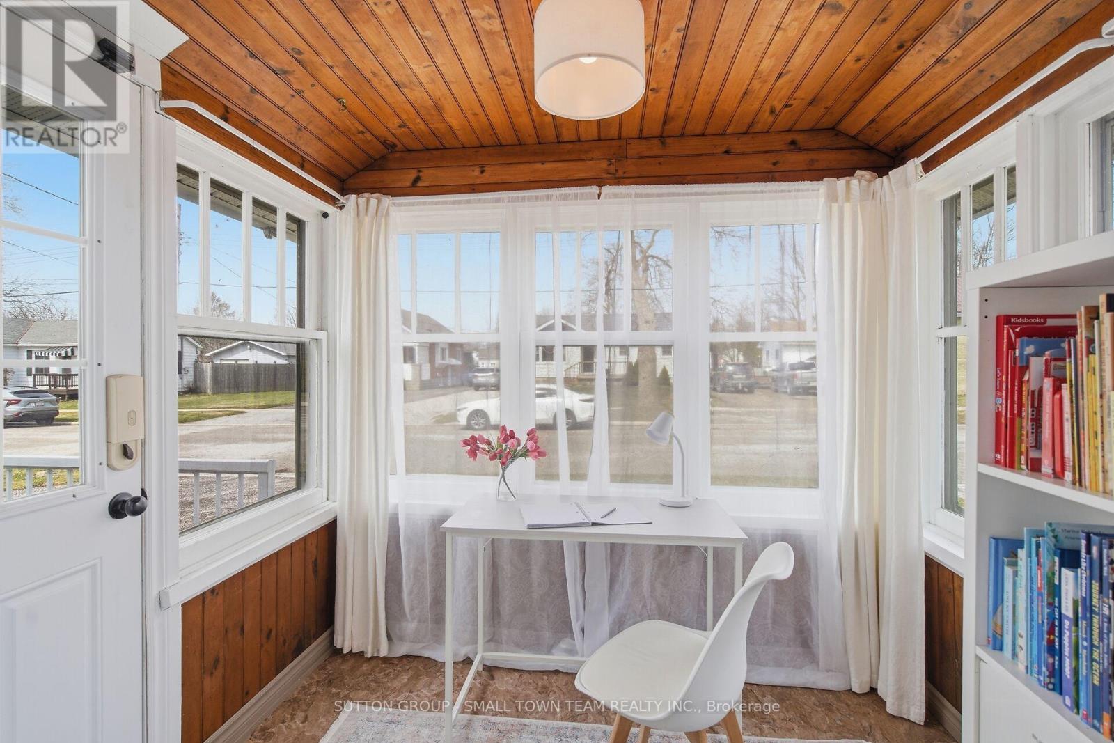 83 John Street W, South Huron, Ontario  N0M 1S1 - Photo 5 - X12948288