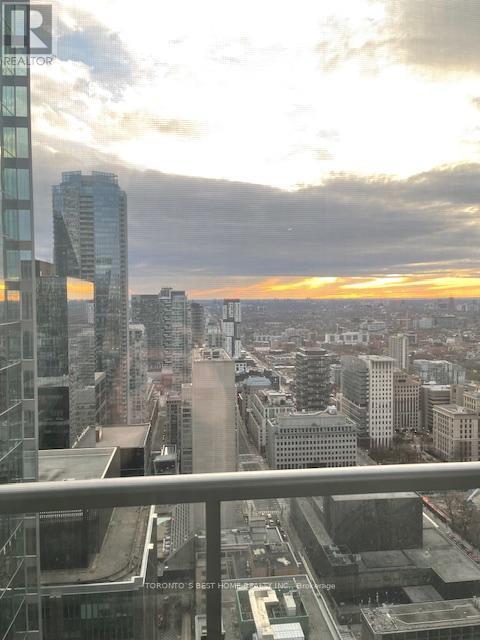 4412 - 70 Temperance Street, Toronto, Ontario  M5H 4E8 - Photo 11 - C12948266