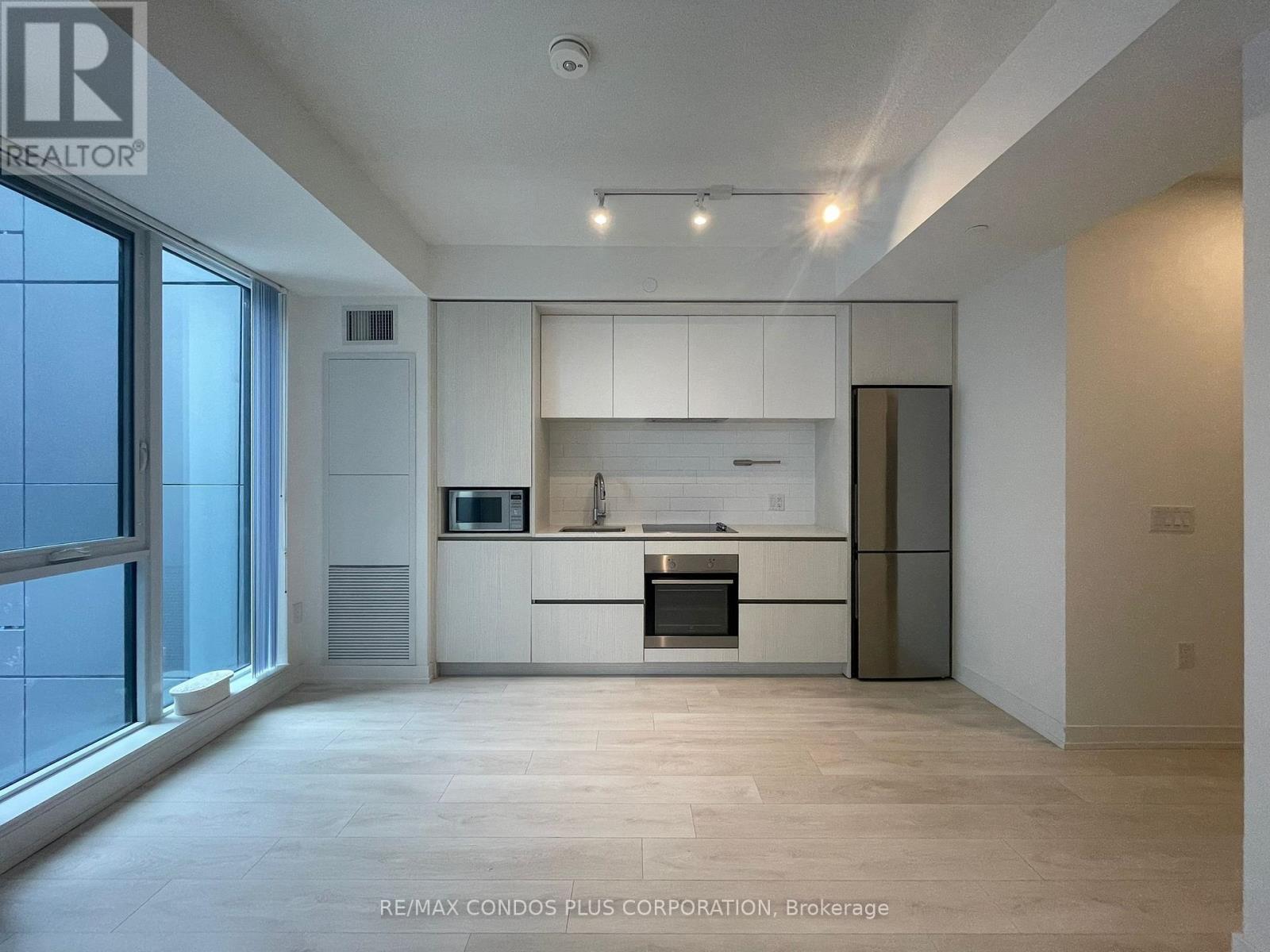 702 - 225 Sumach Street, Toronto, Ontario  M5A 0P8 - Photo 2 - C12948342