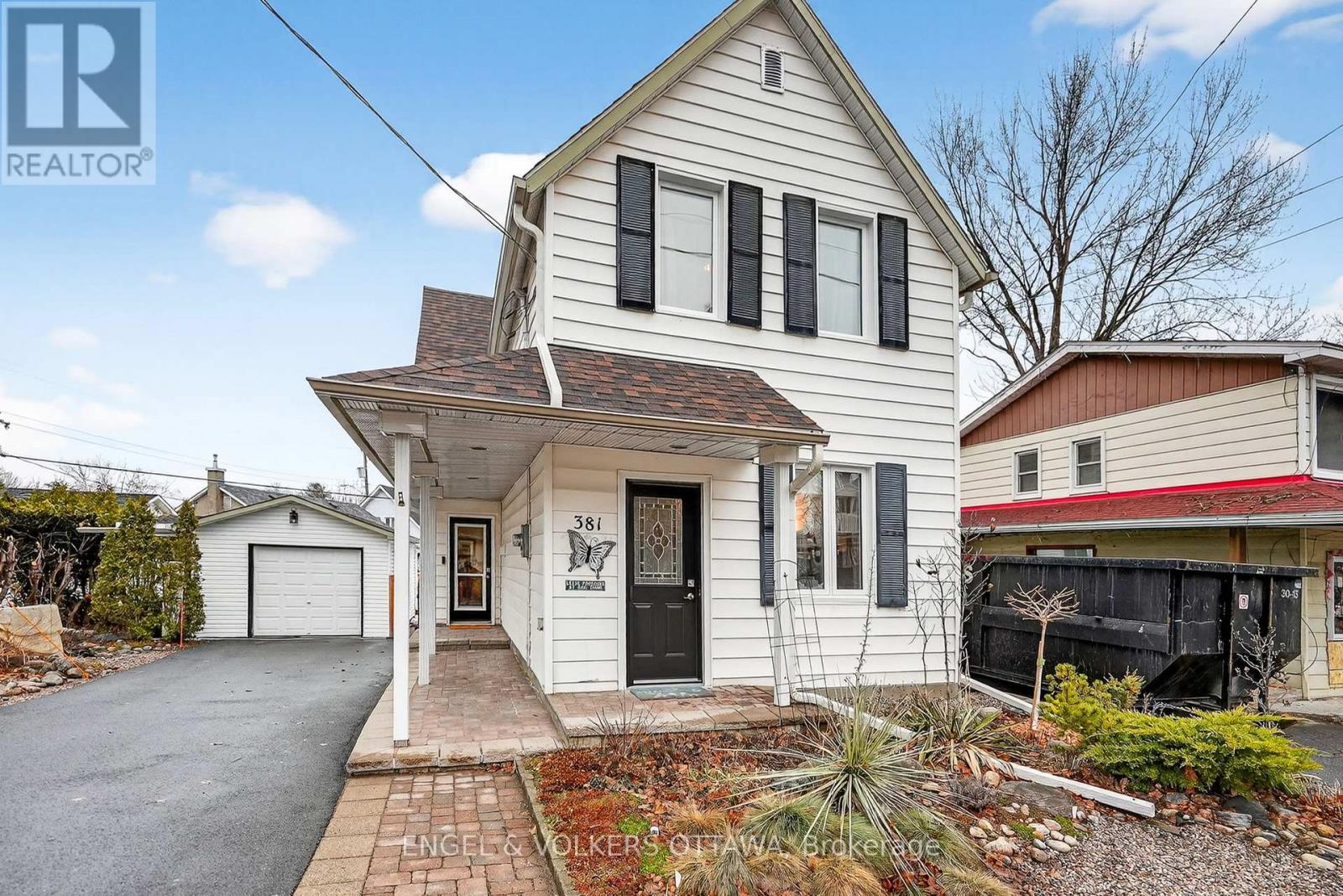 381 Montfort Street, Ottawa, Ontario  K1L 5M9 - Photo 2 - X12948338