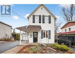 381 MONTFORT STREET, Ottawa, Ontario