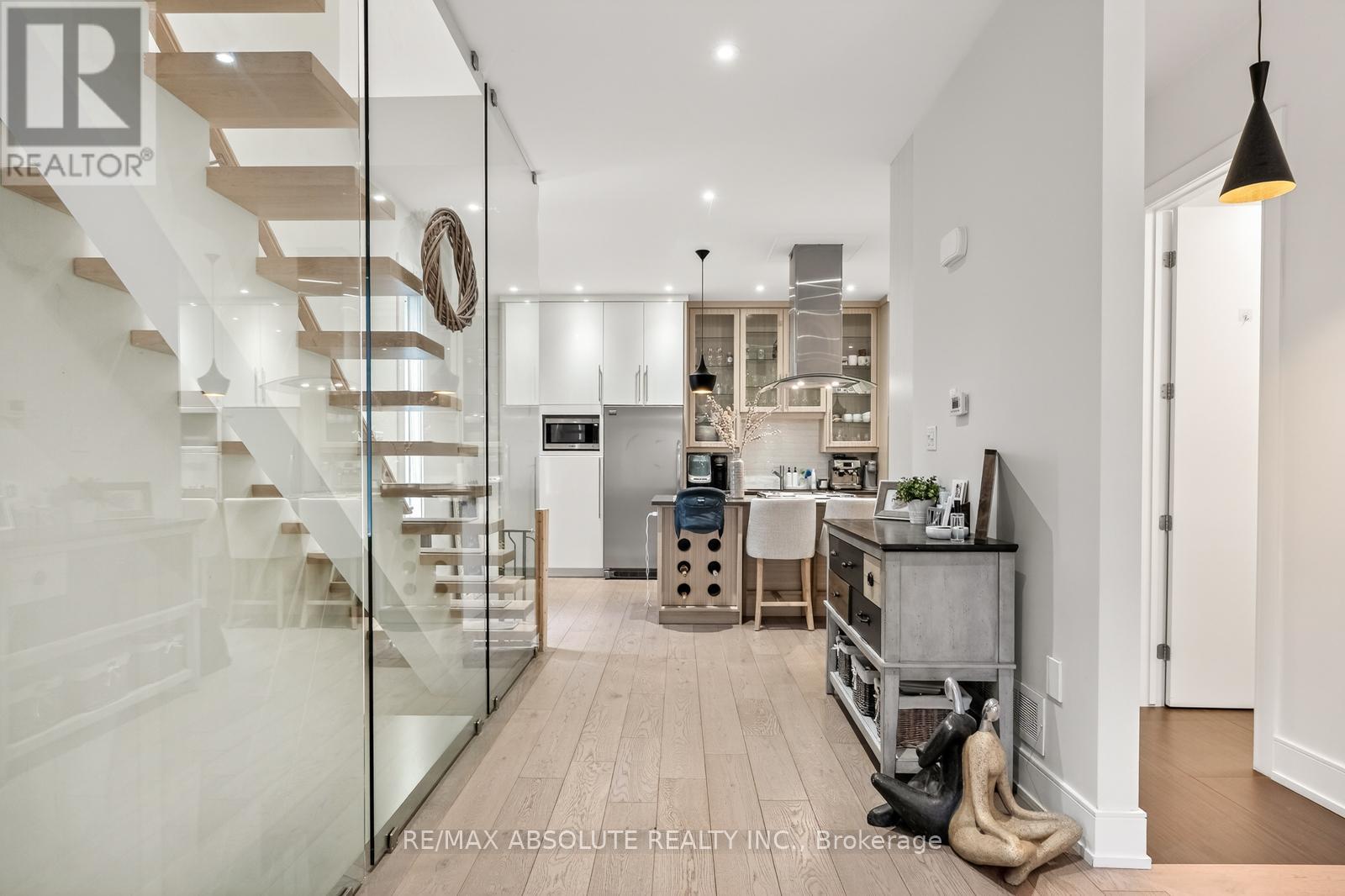 246 Westhaven Crescent, Ottawa, Ontario  K1Z 7G3 - Photo 10 - X12948344