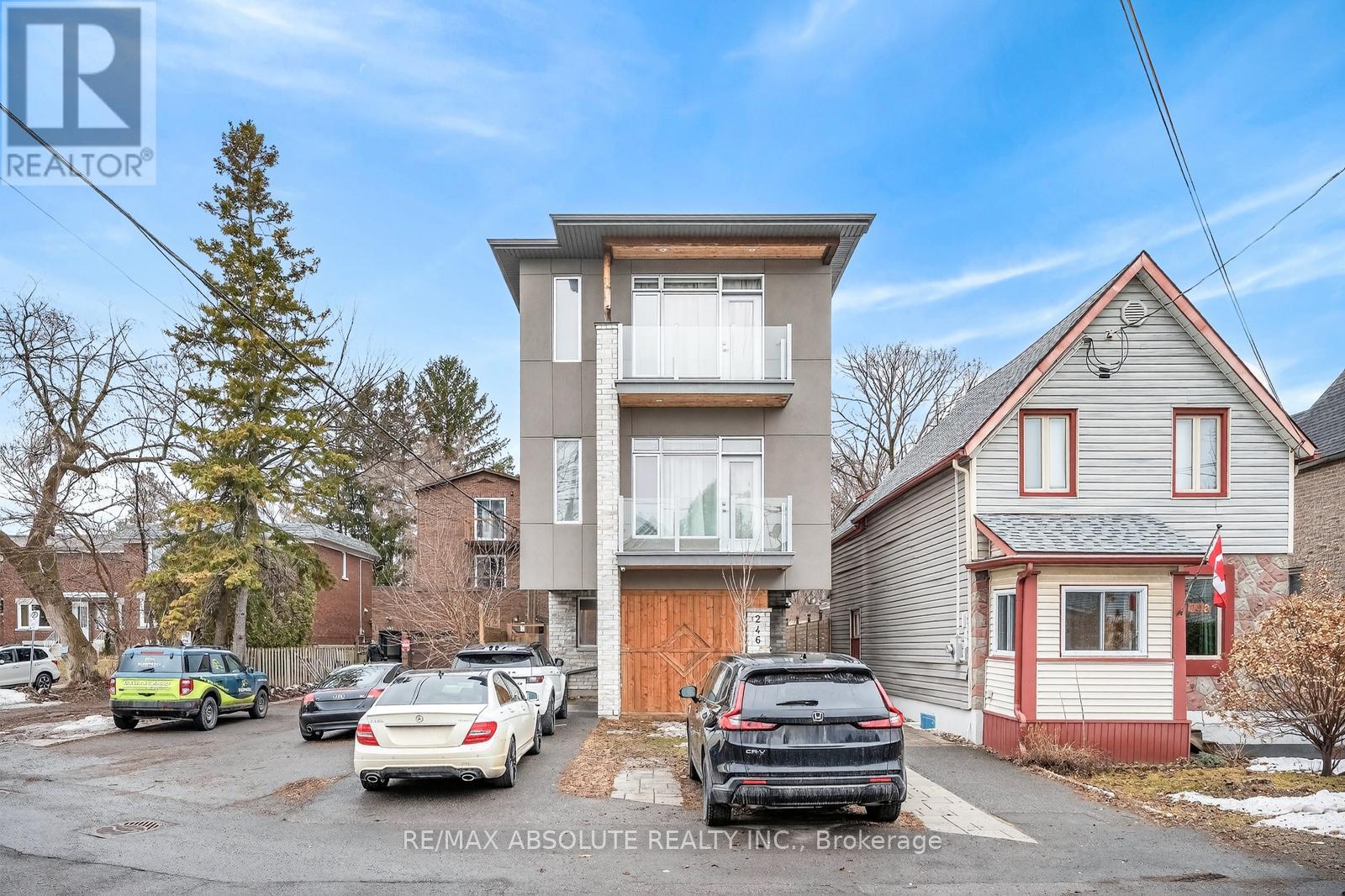 246 Westhaven Crescent, Ottawa, Ontario  K1Z 7G3 - Photo 2 - X12948344