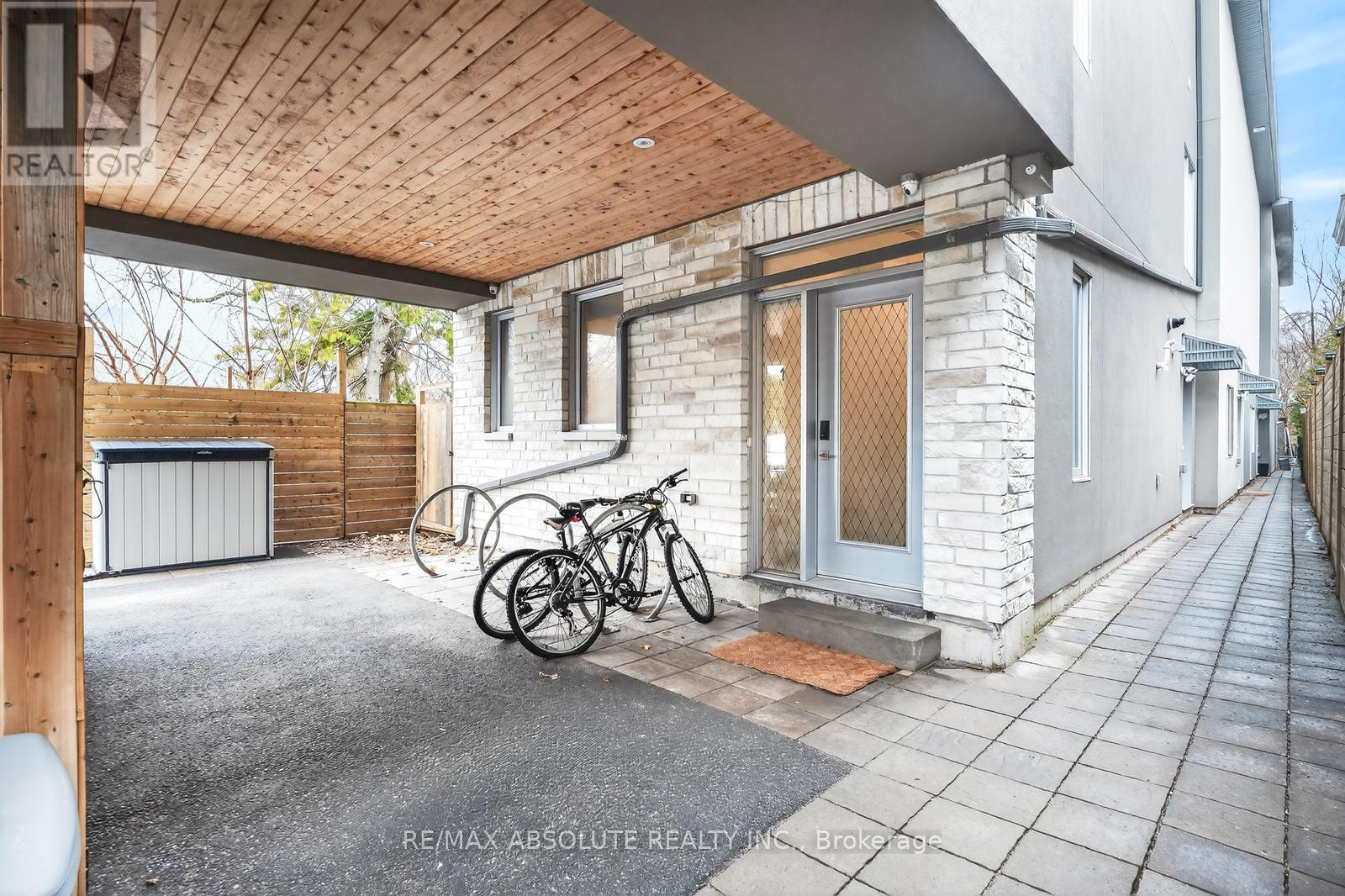 246 Westhaven Crescent, Ottawa, Ontario  K1Z 7G3 - Photo 3 - X12948344