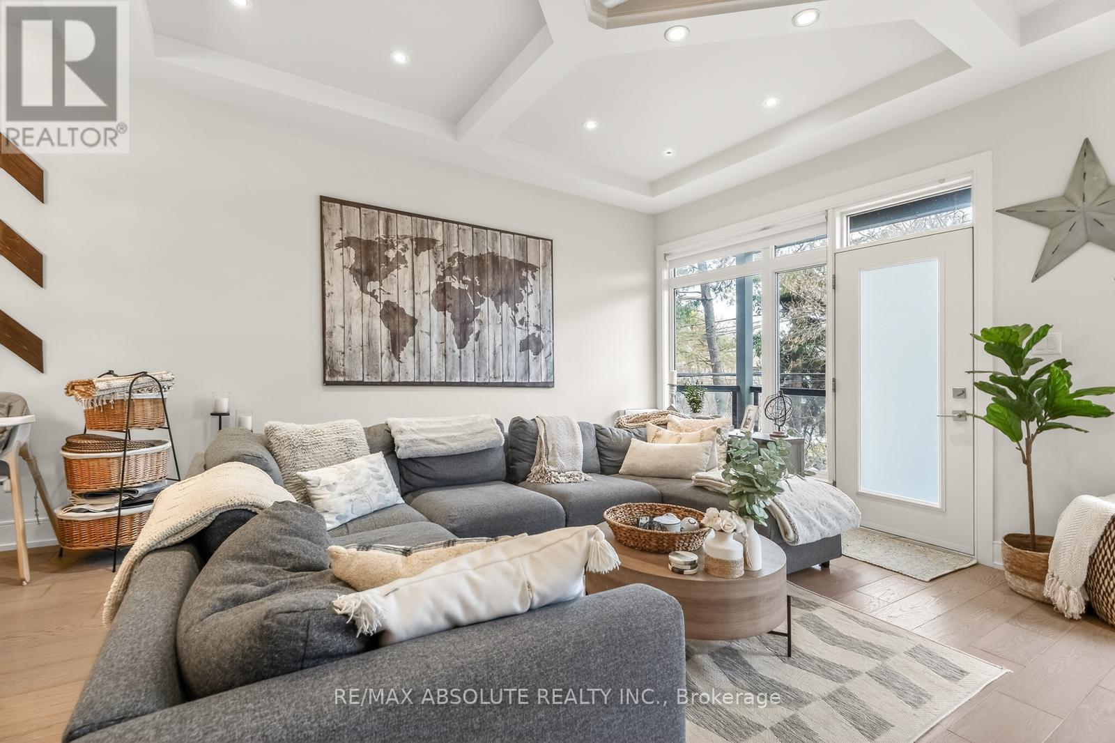 246 Westhaven Crescent, Ottawa, Ontario  K1Z 7G3 - Photo 8 - X12948344