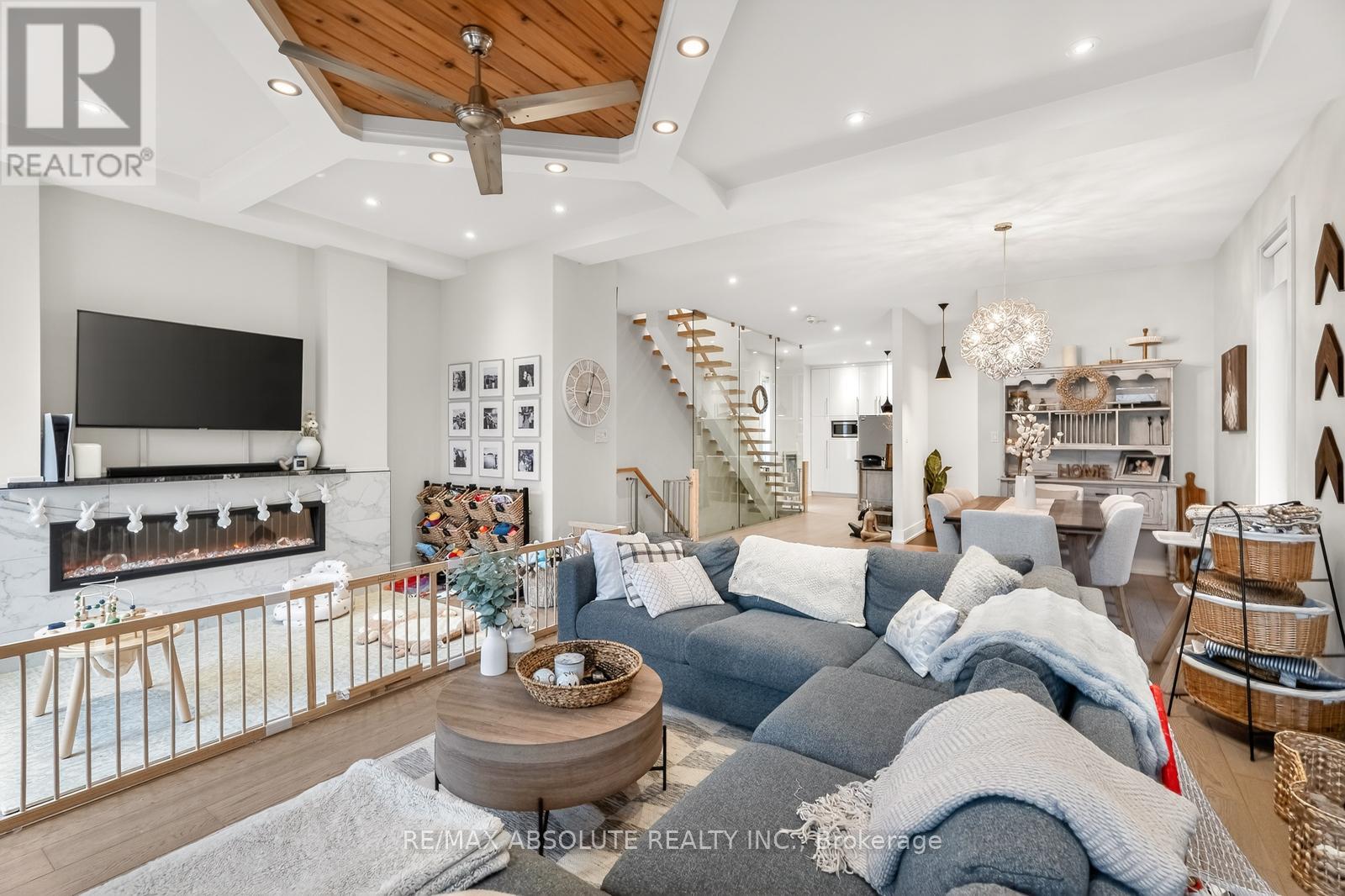 246 Westhaven Crescent, Ottawa, Ontario  K1Z 7G3 - Photo 9 - X12948344