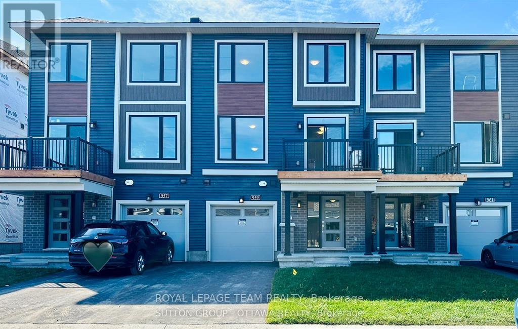 959 EILEEN VOLLICK CRESCENT, Ottawa, Ontario