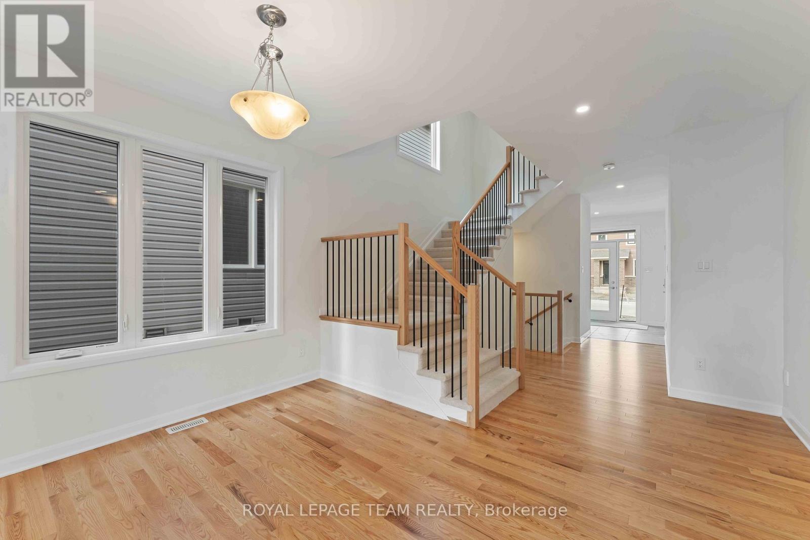 623 Idyllic Terrace, Ottawa, Ontario  K4A 5N9 - Photo 5 - X12948374