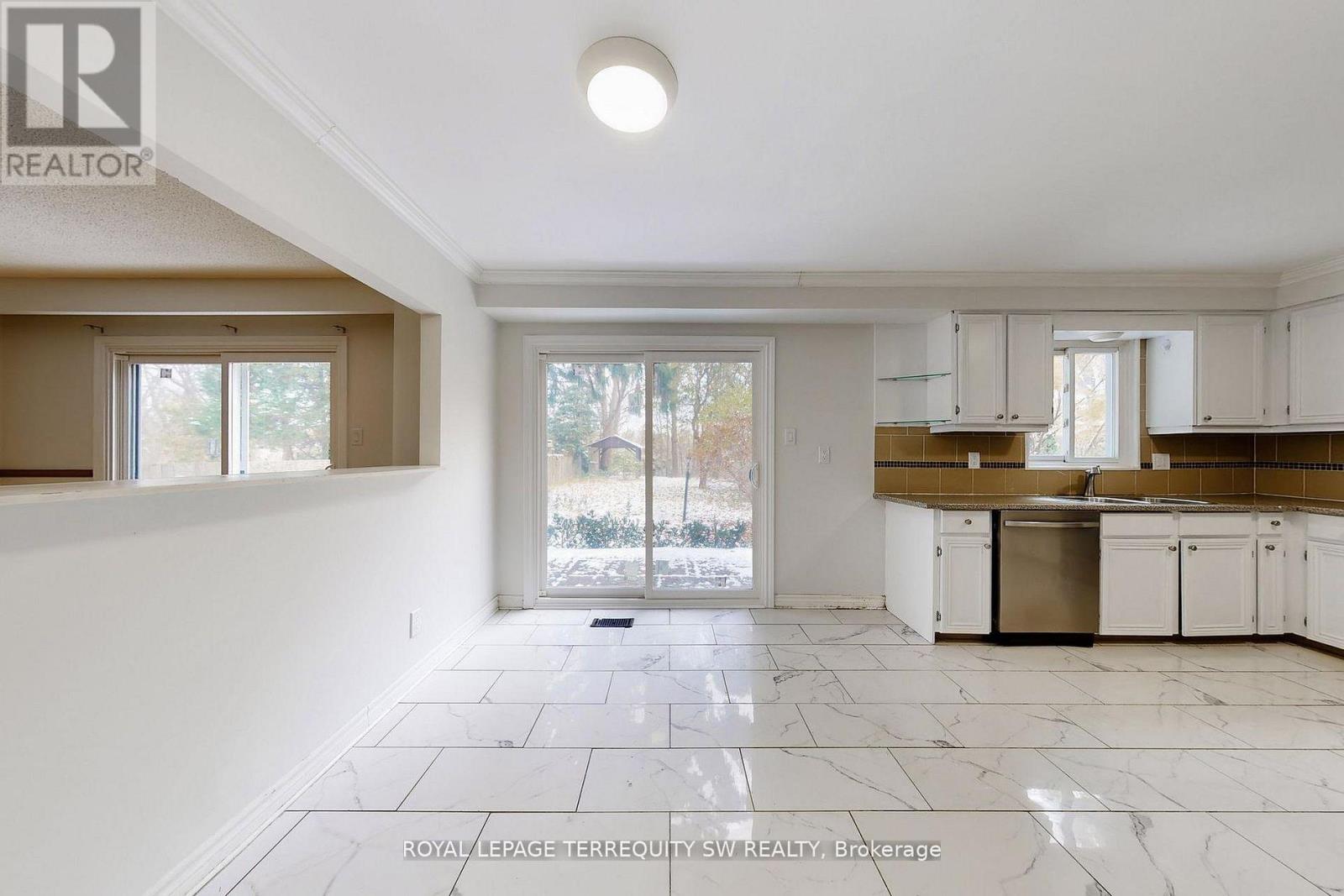 327a Beechgrove Drive, Toronto, Ontario  M1E 4A2 - Photo 10 - E12948332