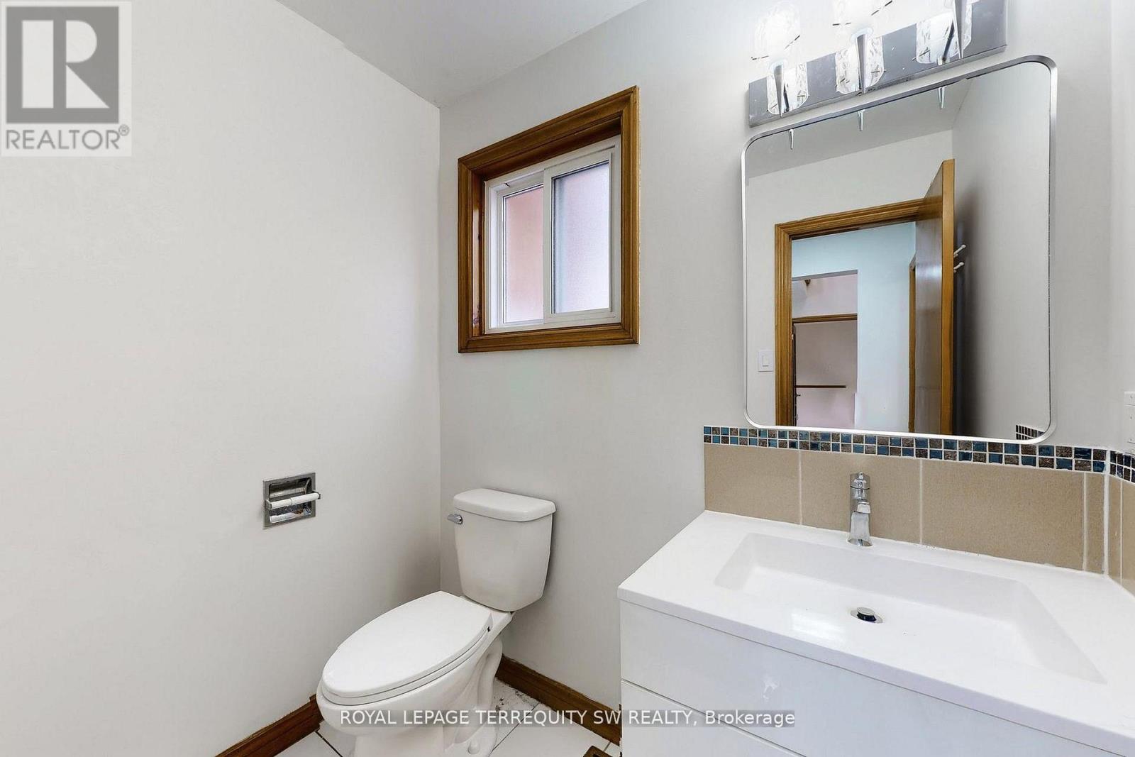 327a Beechgrove Drive, Toronto, Ontario  M1E 4A2 - Photo 11 - E12948332