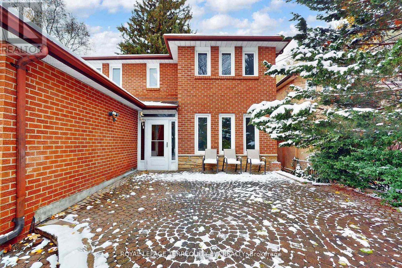 327a Beechgrove Drive, Toronto, Ontario  M1E 4A2 - Photo 2 - E12948332