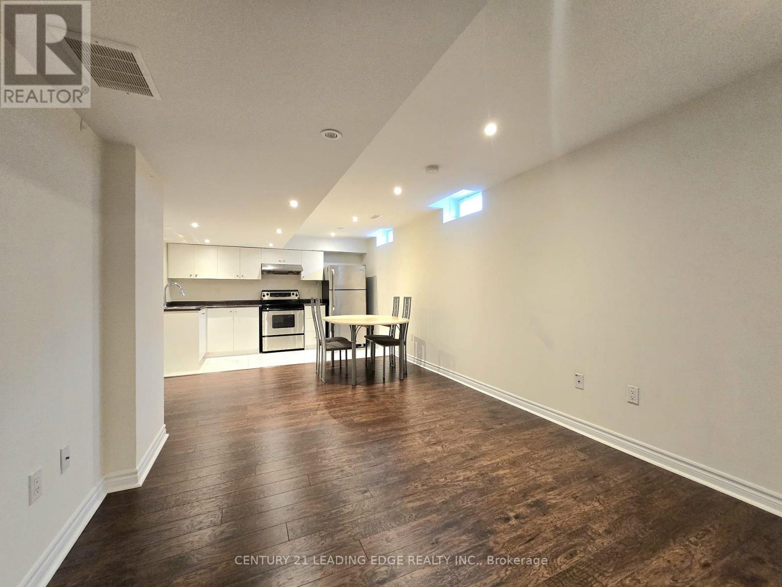 51 Braden Way, Vaughan, Ontario  L4H 2W6 - Photo 4 - N12948272