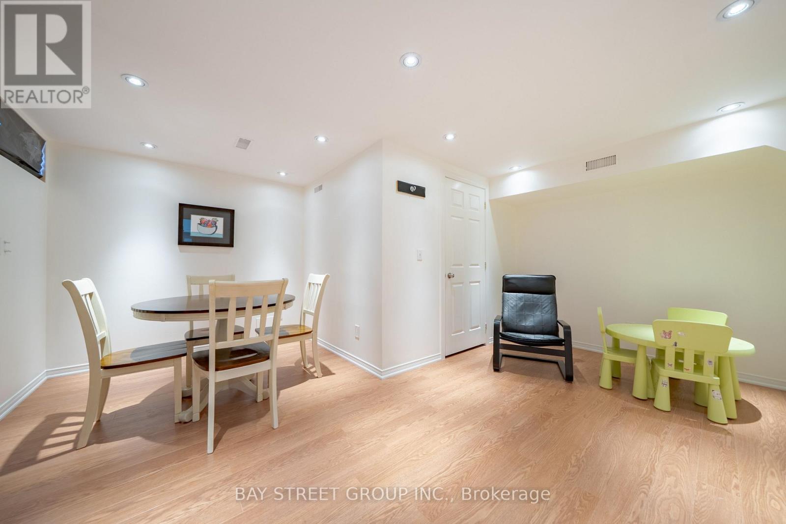 995 Nellie Little Crescent, Newmarket, Ontario  L3X 3E6 - Photo 40 - N12948312