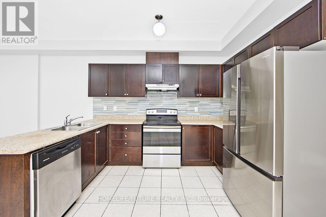 282 Delray Drive, Markham, Ontario  L3P 3J3 - Photo 8 - N12948348