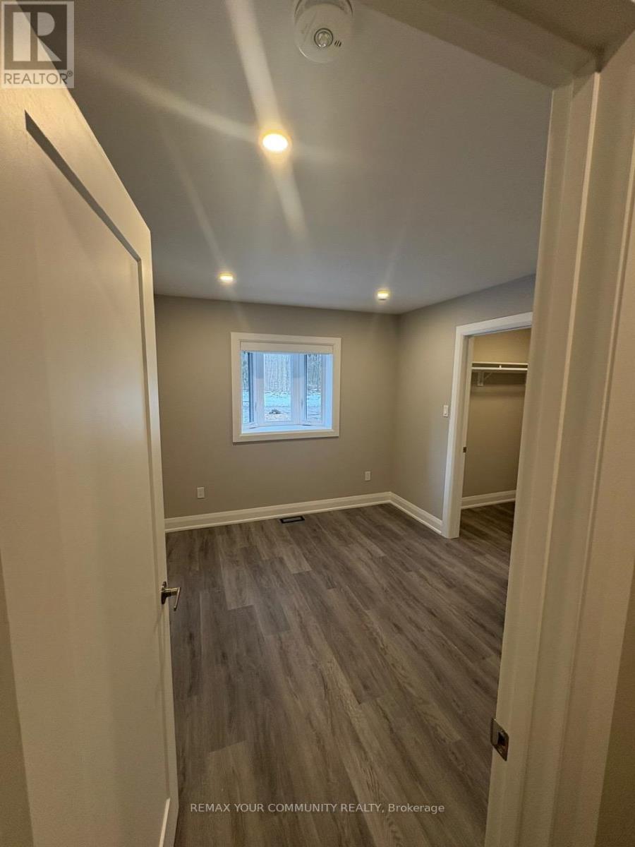 3958 Grove Place, Innisfil, Ontario  L9S 2S7 - Photo 10 - N12948350