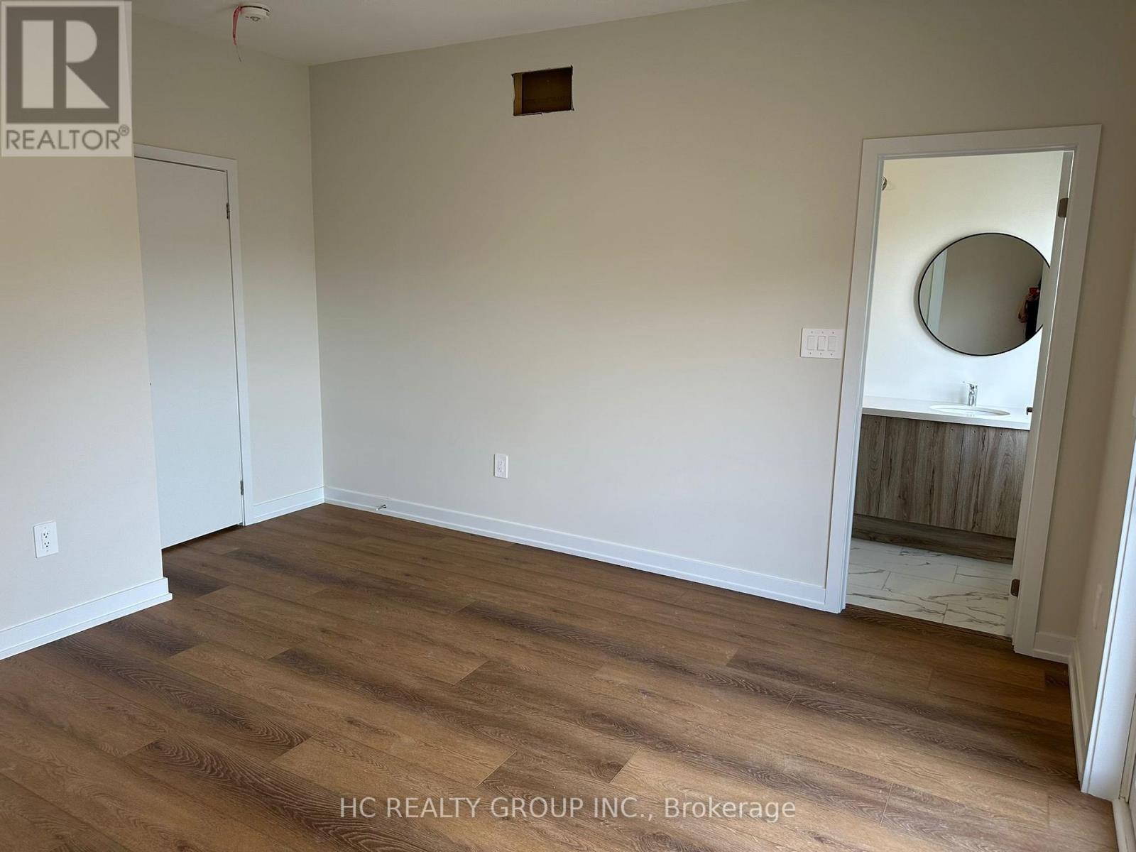 11 Bullata Lane, Richmond Hill, Ontario  L4B 0J6 - Photo 2 - N12948366