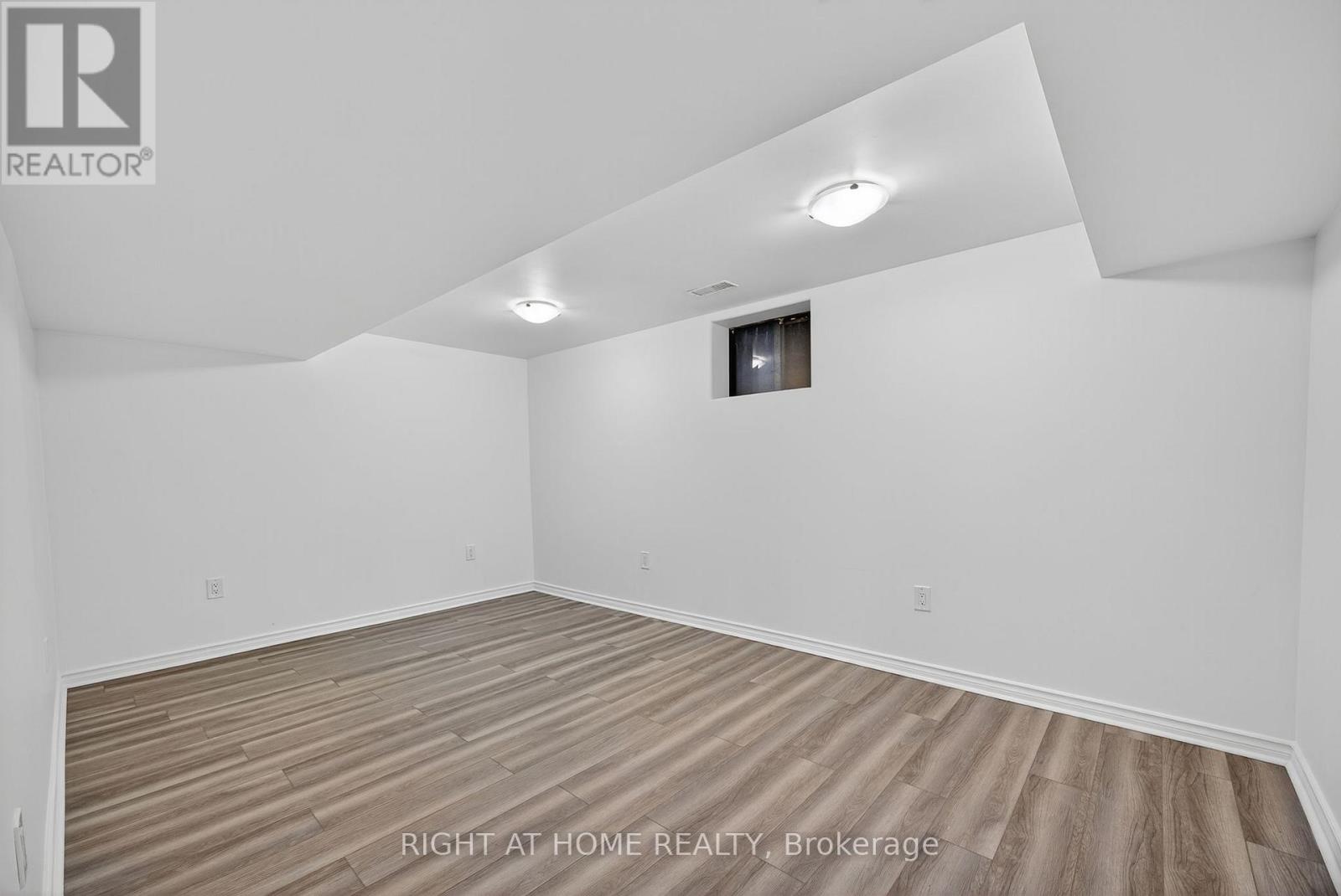 207 Scarlett Line, Oro-Medonte, Ontario  L0L 1V0 - Photo 22 - S12948330