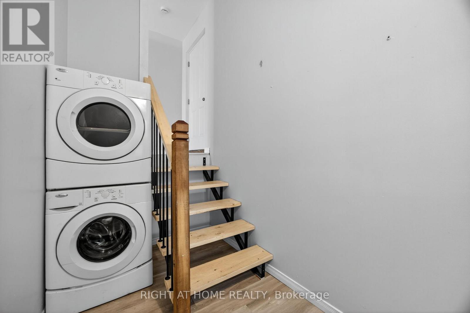 207 Scarlett Line, Oro-Medonte, Ontario  L0L 1V0 - Photo 31 - S12948330