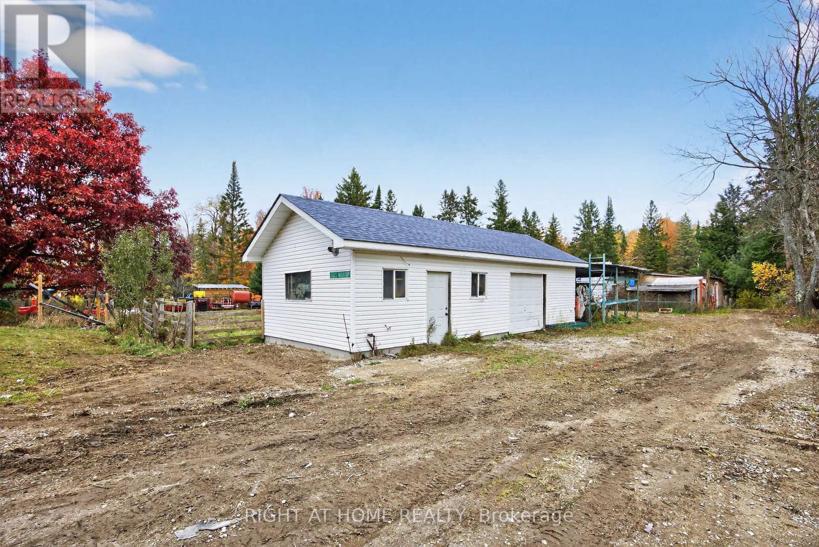 207 Scarlett Line, Oro-Medonte, Ontario  L0L 1V0 - Photo 42 - S12948330
