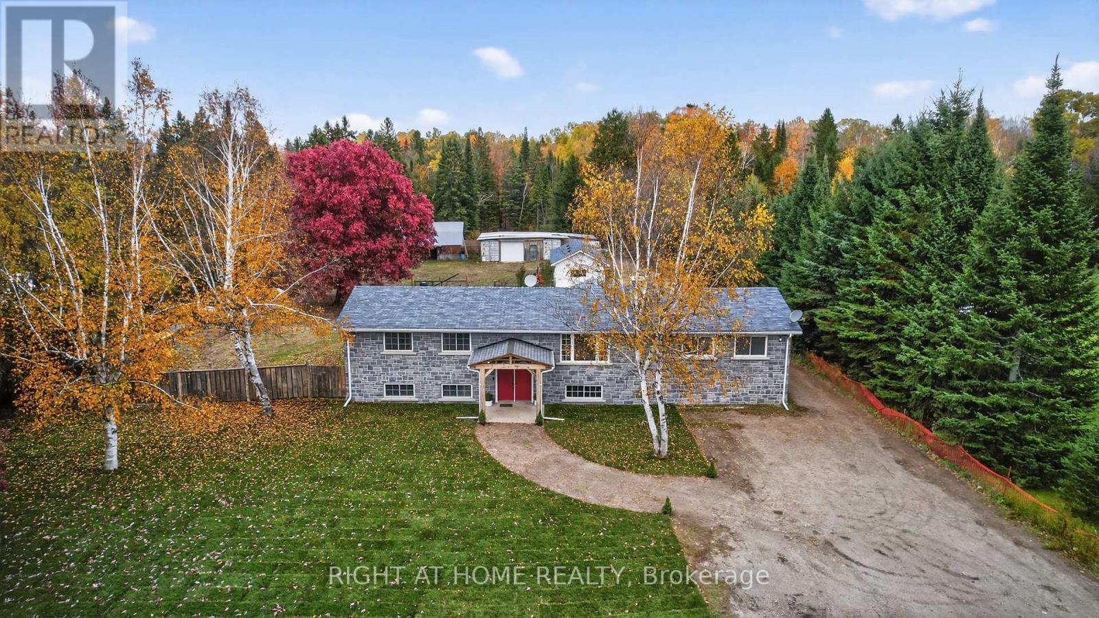 207 Scarlett Line, Oro-Medonte, Ontario  L0L 1V0 - Photo 44 - S12948330
