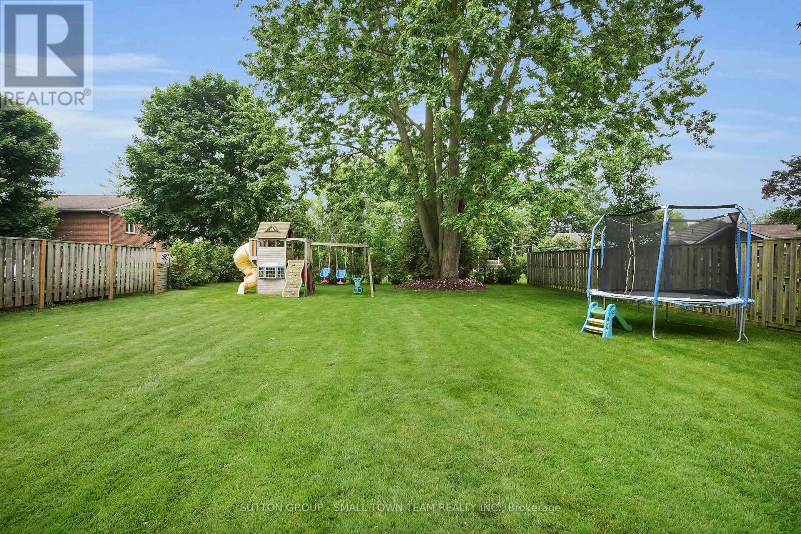 83 John Street W, South Huron, Ontario  N0M 1S1 - Photo 35 - X12948288