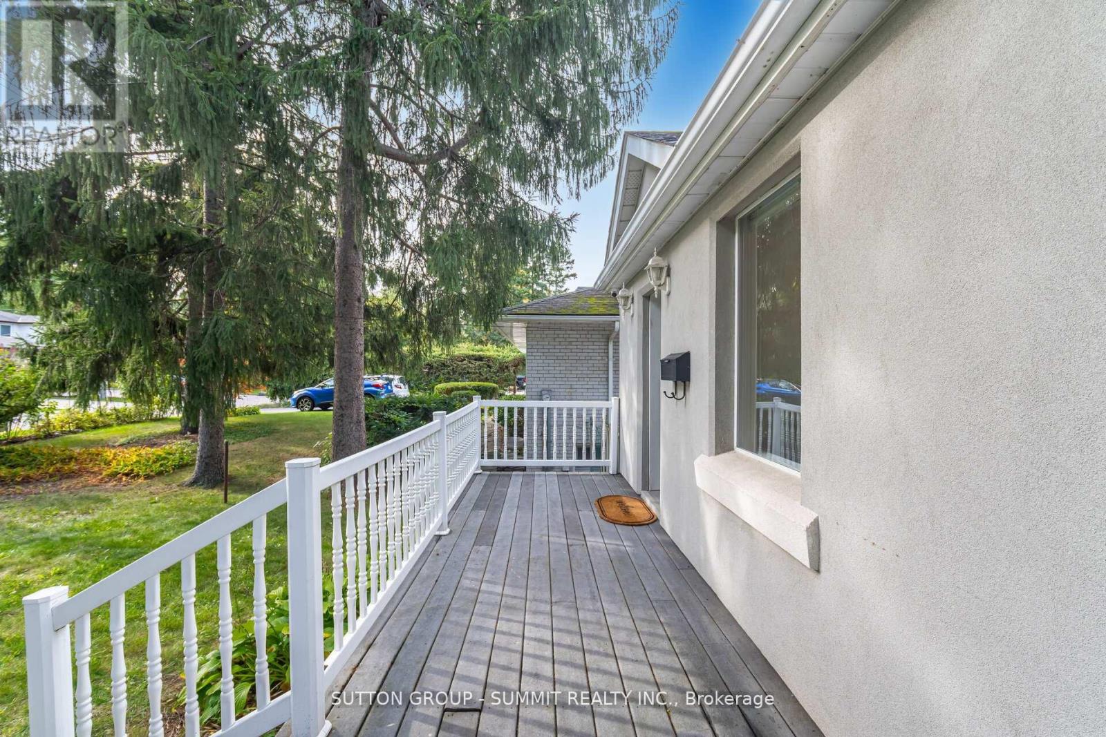 1175 Kane Road, Mississauga, Ontario  L5H 2M2 - Photo 2 - W12948262