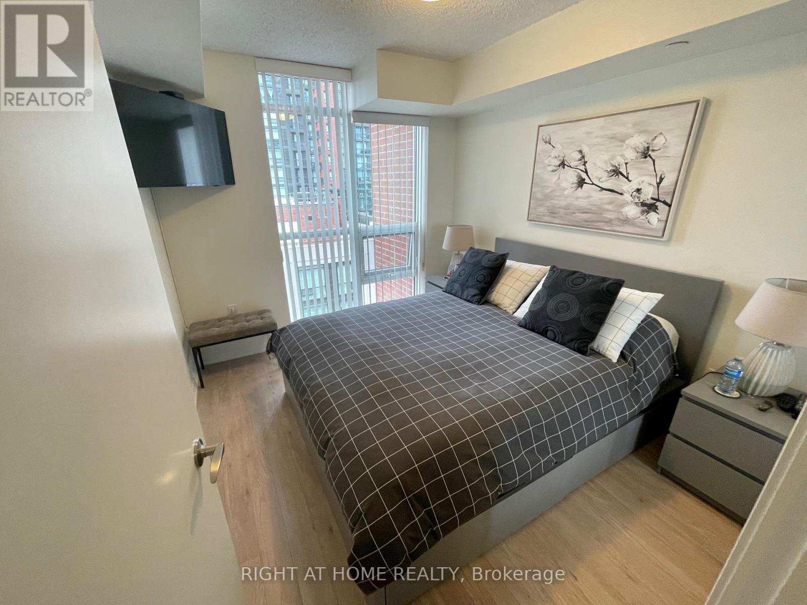 1117 - 800 Lawrence Avenue W, Toronto, Ontario  M6A 0B1 - Photo 4 - W12948264