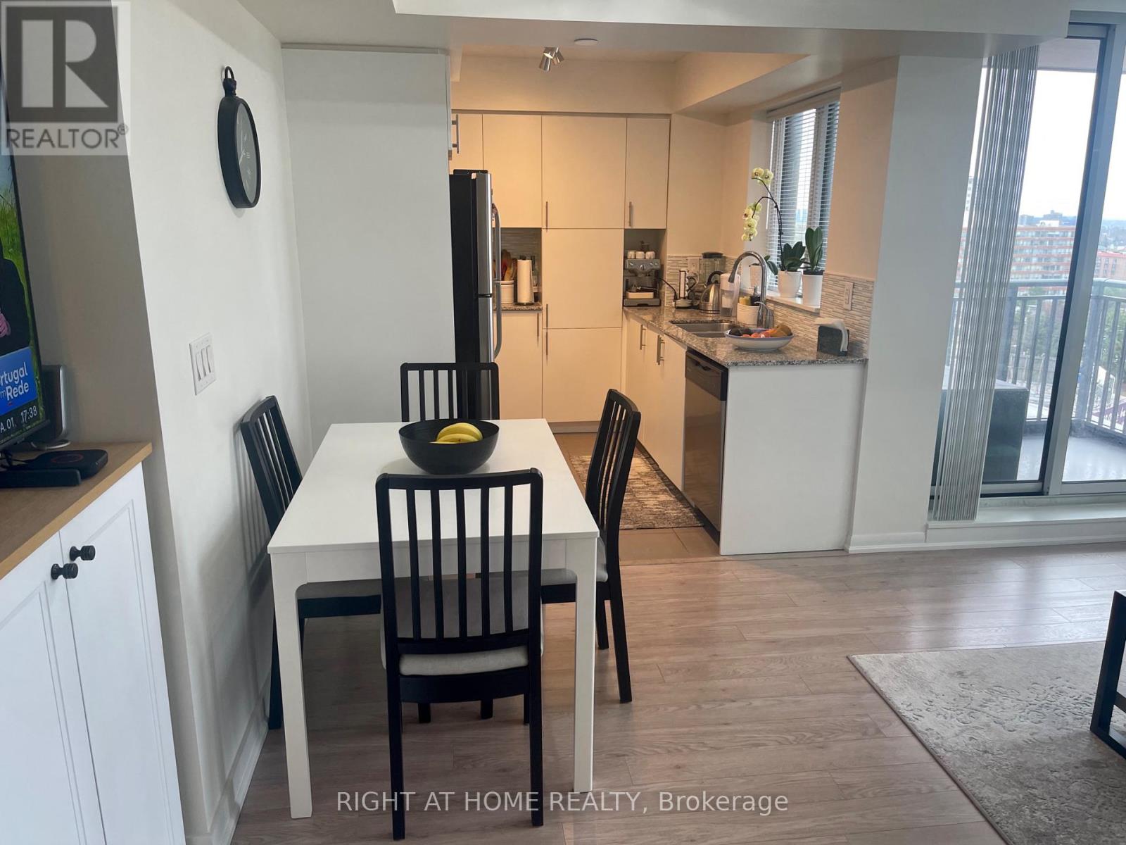 1117 - 800 Lawrence Avenue W, Toronto, Ontario  M6A 0B1 - Photo 7 - W12948264