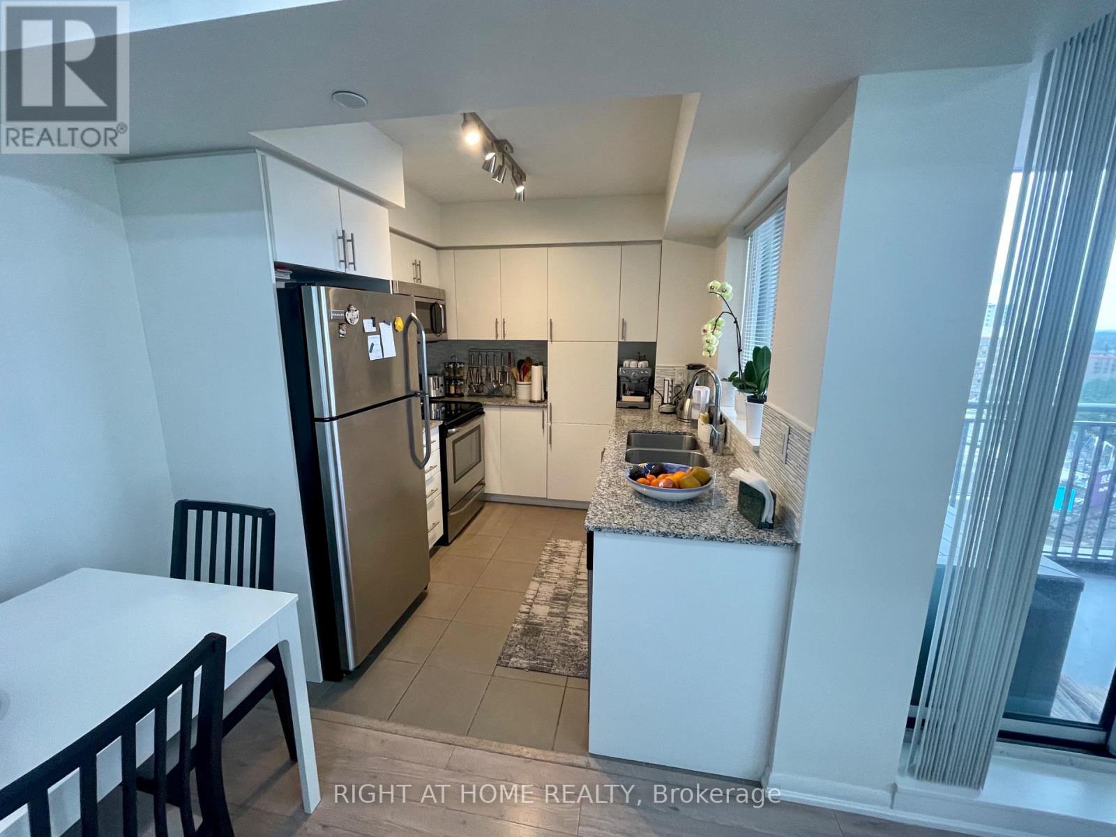 1117 - 800 Lawrence Avenue W, Toronto, Ontario  M6A 0B1 - Photo 8 - W12948264