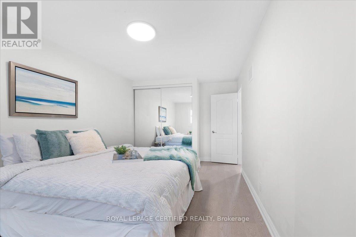 121 Genesee Drive, Oakville, Ontario  L6H 5Z3 - Photo 20 - W12948276