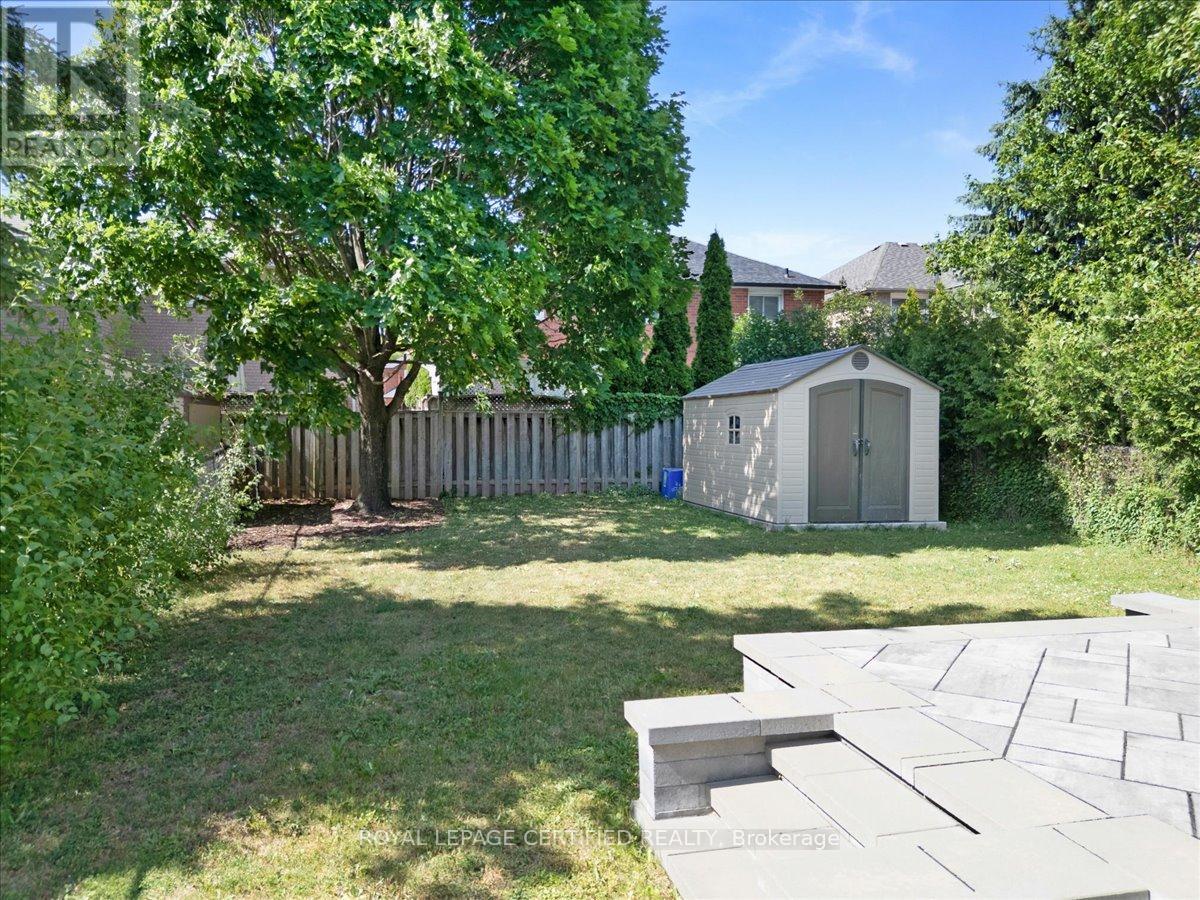 121 Genesee Drive, Oakville, Ontario  L6H 5Z3 - Photo 28 - W12948276