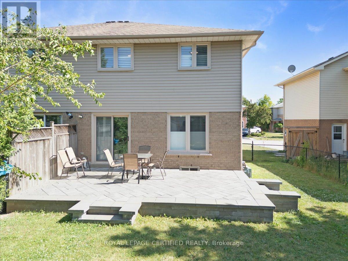 121 Genesee Drive, Oakville, Ontario  L6H 5Z3 - Photo 29 - W12948276