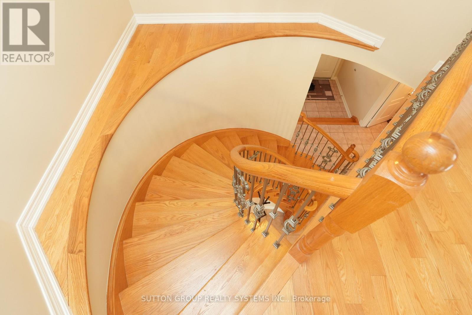 1382 Avon Drive, Mississauga, Ontario  L5N 7Z3 - Photo 18 - W12948292