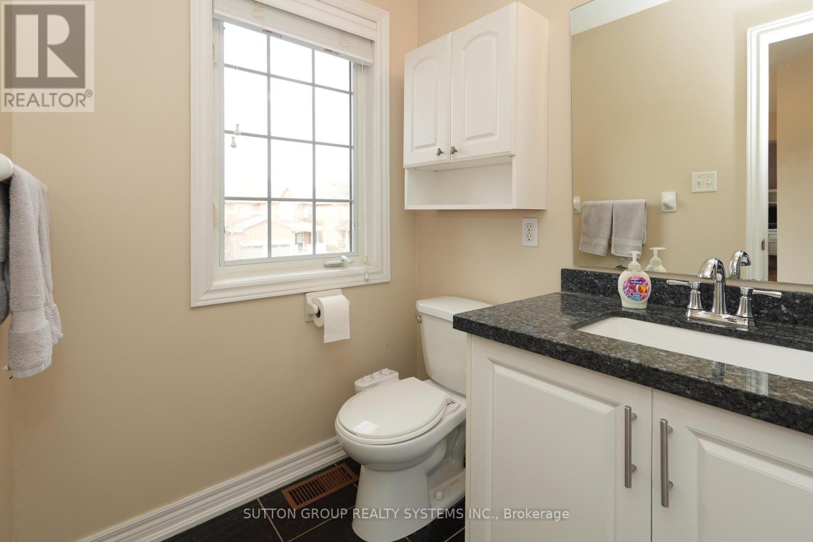 1382 Avon Drive, Mississauga, Ontario  L5N 7Z3 - Photo 29 - W12948292